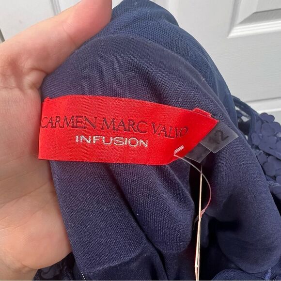 Sz 12 CARMEN MARC VALVO INFUSION
Blue 3D Floral Mermaid Gown $495 MSRP NWT - Picture 13 of 17